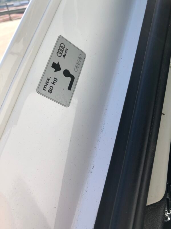 AUDI A4 Avant 2.0 TDI S LINE