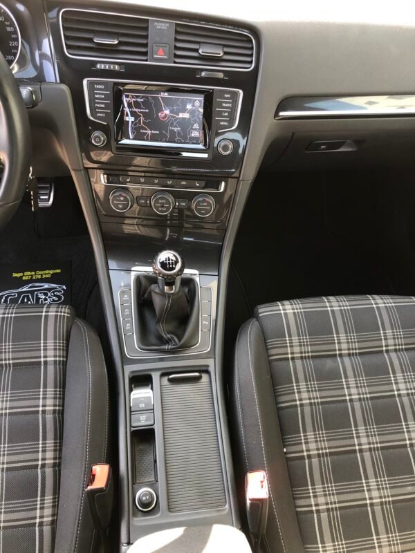 VOLKSWAGEN Golf 2.0 TDI GTD