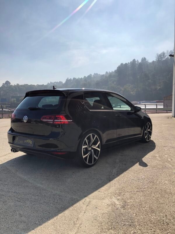 VOLKSWAGEN Golf 2.0 TDI GTD