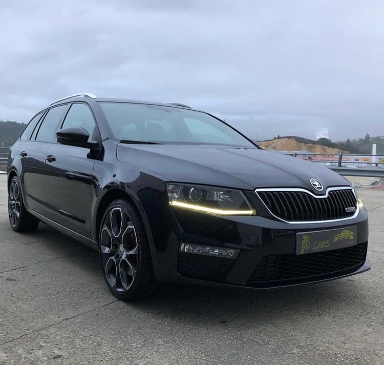 SKODA Octavia Rs Combi DSG 184CV