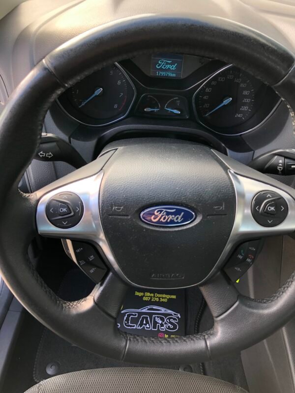 FORD Focus 1.6 16v TREND