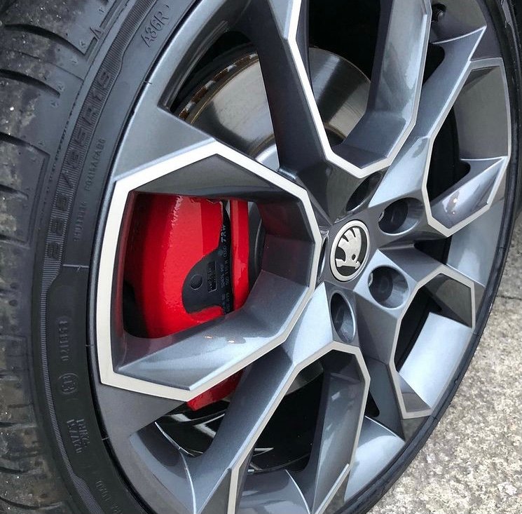 SKODA Octavia Rs Combi DSG 184CV