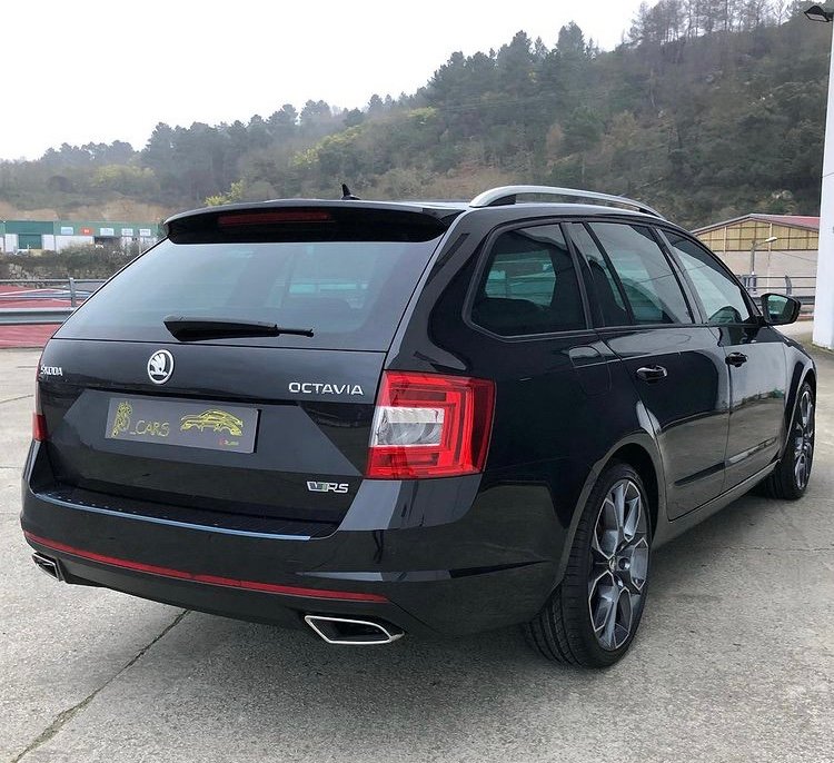 SKODA Octavia Rs Combi DSG 184CV