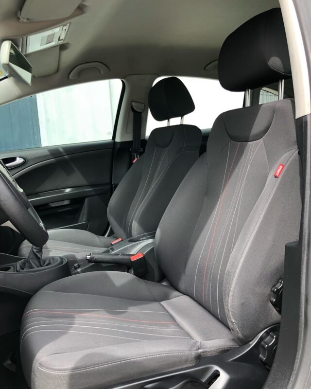 SEAT LEON 1.6 TDI 105cv COPA 5p.