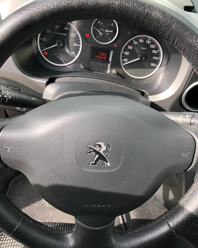 PEUGEOT Partner 1.6 HDI OUTDOOR