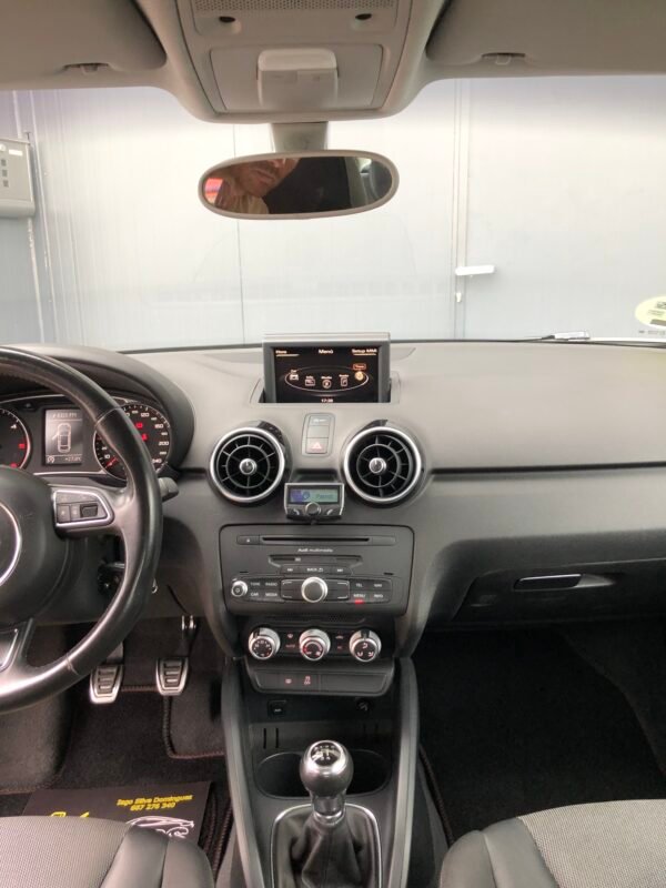 AUDI A1 1.6 TDI 105cv S Line